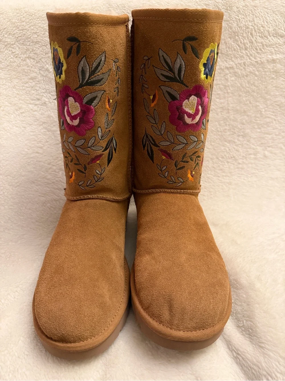 UGG Australia Juliette Chestnut Suede Floral Embroidered Boots Women's 7